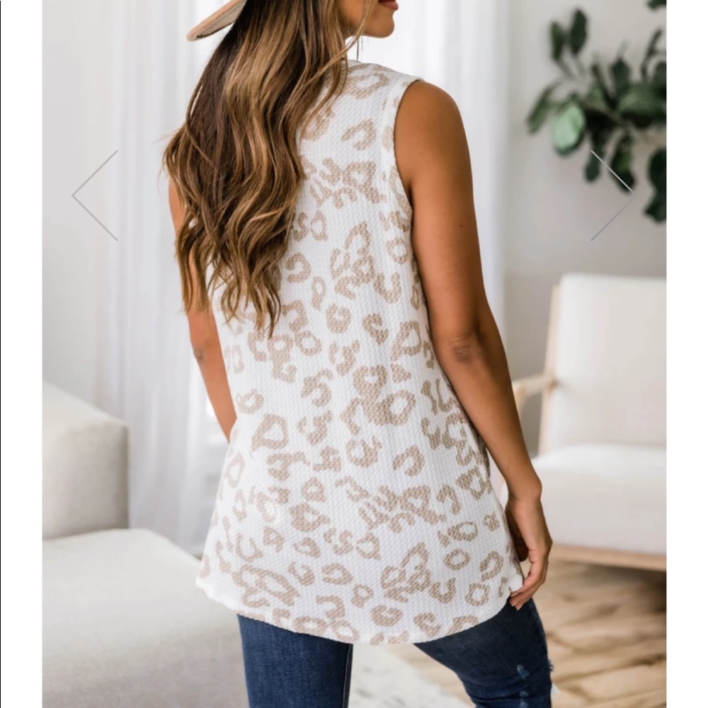 Pink Lily animal print blouse - Picture 2 of 3